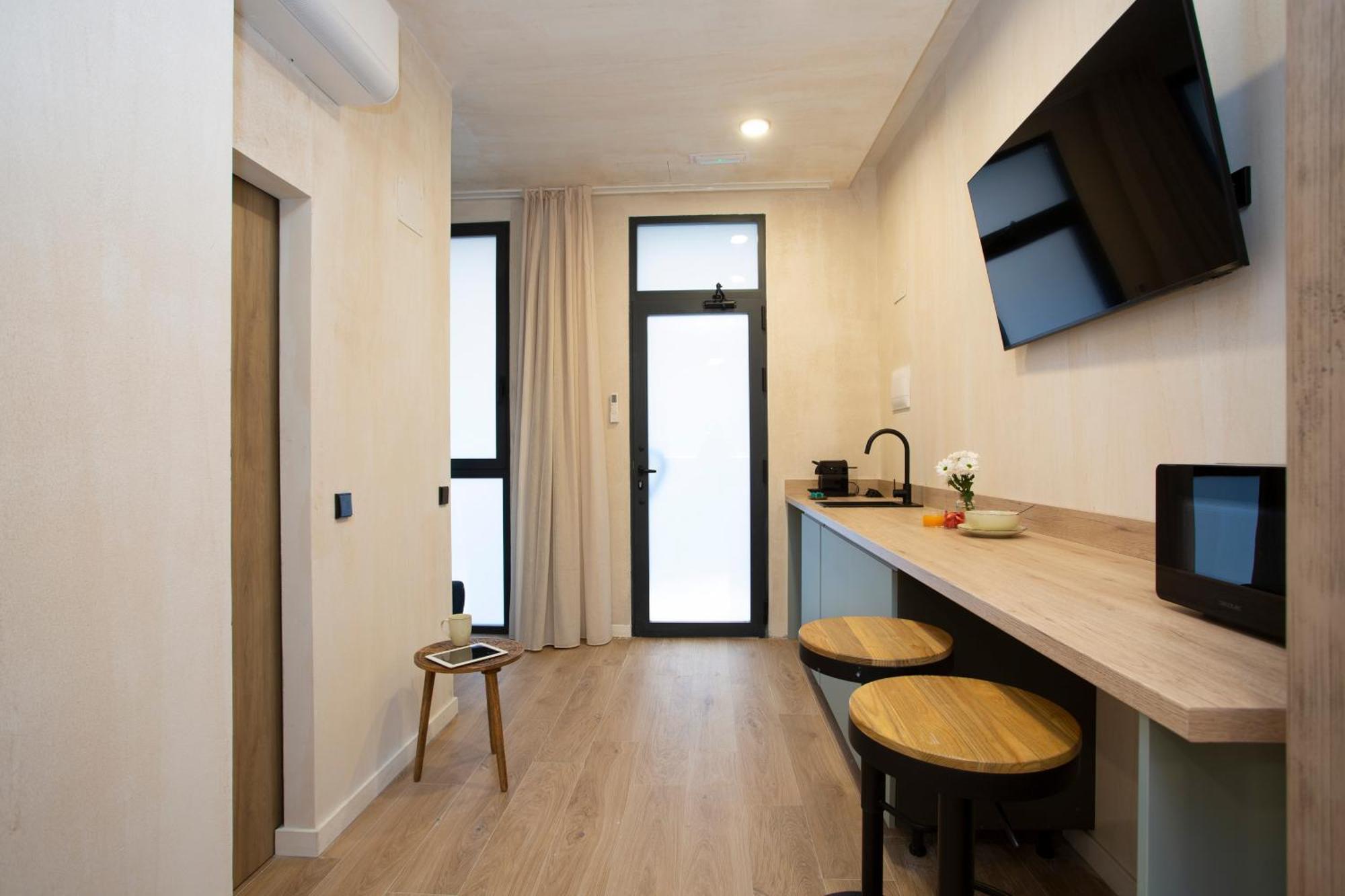 Gasthof Nomad Haux Mestalla 101 Valencia